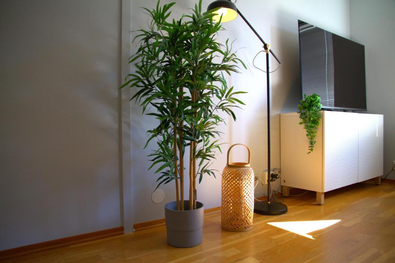 Moon Apartment Near The Centre ! Free Parking Available ! Trondheim Extérieur photo